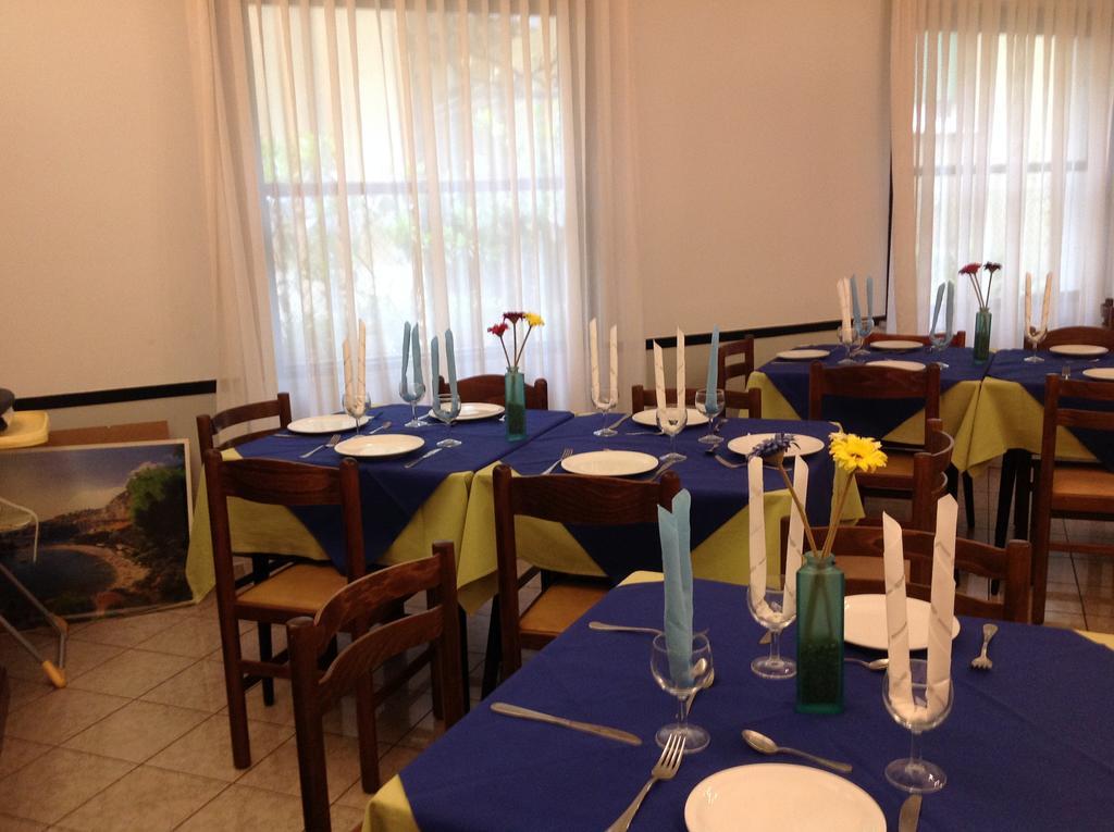 Hotel Laura Rimini Dış mekan fotoğraf