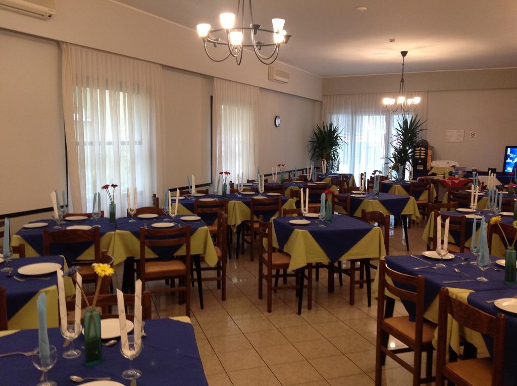 Hotel Laura Rimini Dış mekan fotoğraf