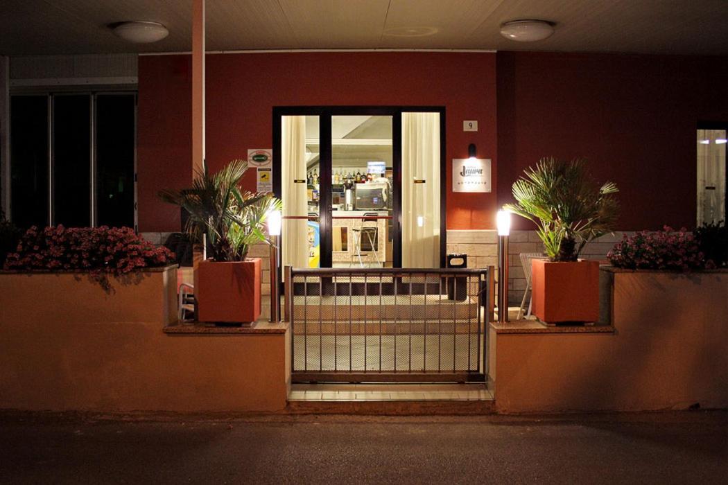 Hotel Laura Rimini Dış mekan fotoğraf
